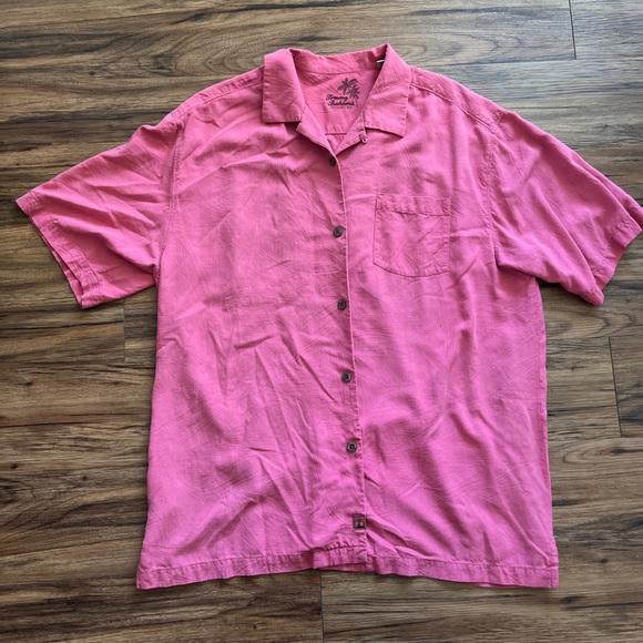 Tommy Bahama Men’s XL Red Tropical Print Silk Short Sleeve Button Shirt - Picture 2 of 6